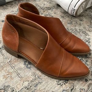 Tan faux leather mules flats